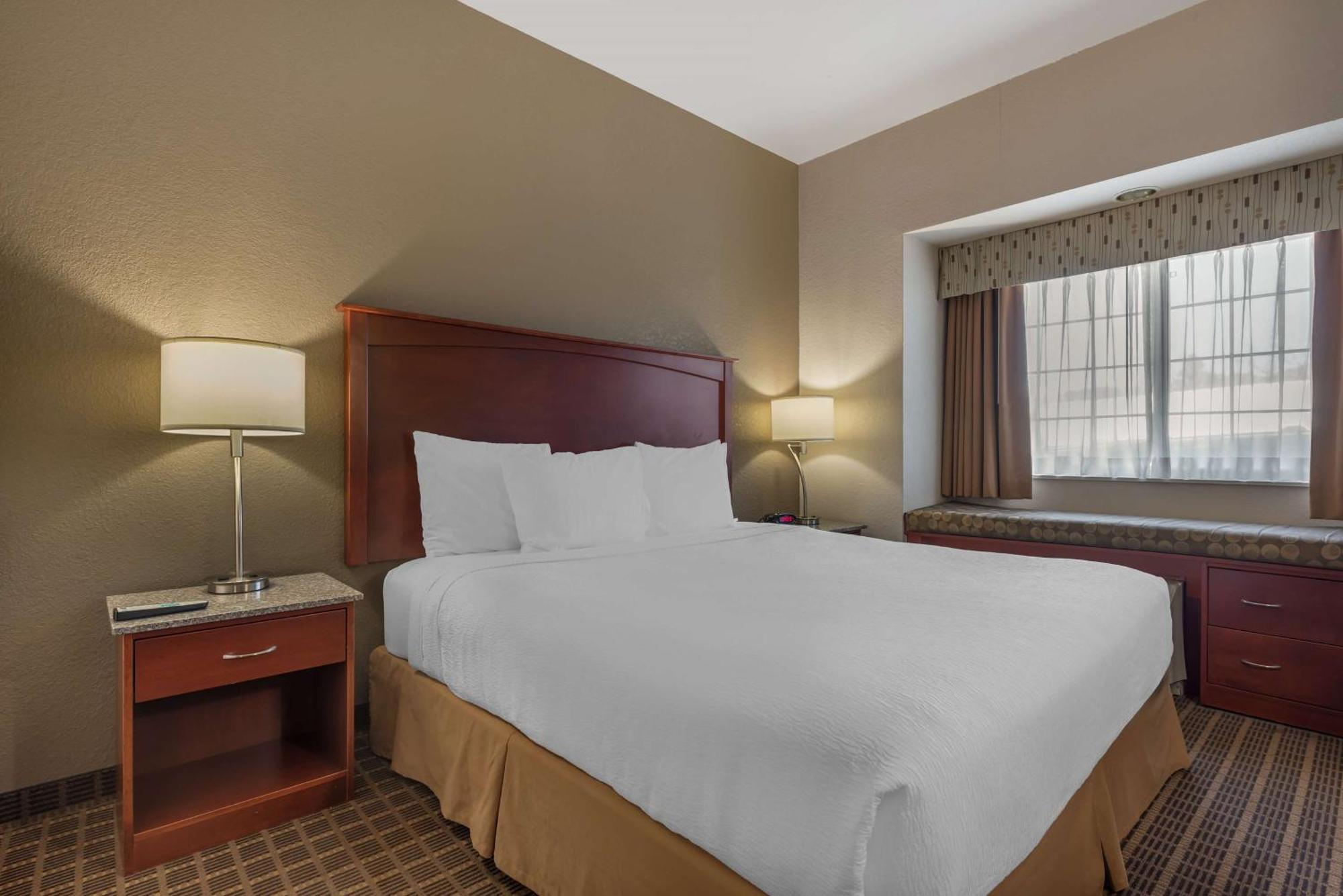 Best Western Plus Peak Vista Inn & Suites Colorado Springs Esterno foto